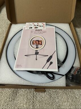 AIXPI 
10" LED Ring Light with Tripod - White/Black